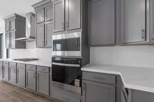 2818 Nova Bch Dr, La Marque, TX 77568 - Photo 7