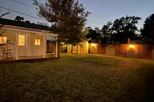 10241 Moorberry Ln, Houston, TX 77043 - Photo 11