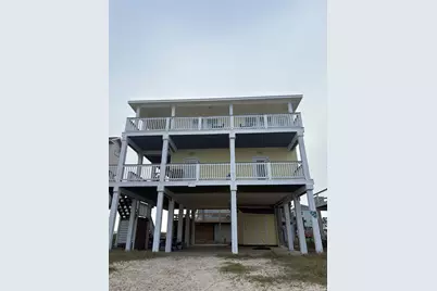 111 Yucca Avenue, Surfside Beach, TX 77541 - Photo 1