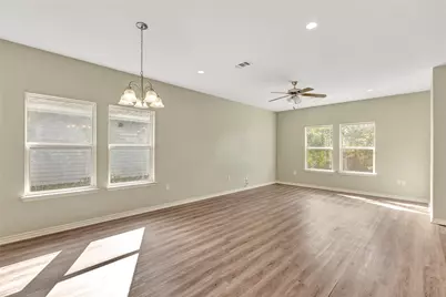 8618 Banting Street, Houston, TX 77078 - Photo 9
