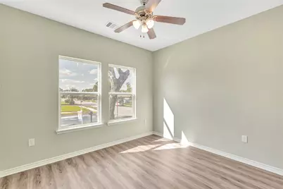 8618 Banting Street, Houston, TX 77078 - Photo 3