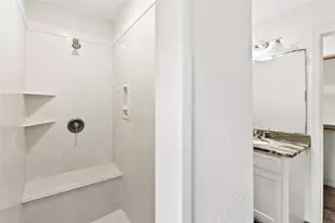 26 Nelson Ct, Jones Creek, TX 77541 - Photo 13