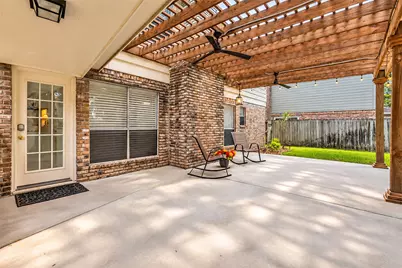 9 Devonshire Drive, Conroe, TX 77304 - Photo 43