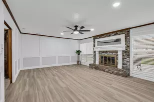 9 Devonshire Dr, Conroe, TX 77304 - Photo 11