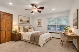 9 Devonshire Dr, Conroe, TX 77304 - Photo 35