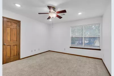 9 Devonshire Drive, Conroe, TX 77304 - Photo 37