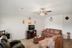 1317 Clear Cedar Ct, Conroe, TX 77301 - Photo 11