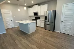 18528 Meadow Point Ln, Conroe, TX 77316 - Photo 11