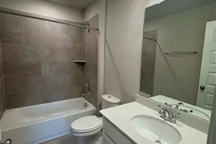 18528 Meadow Point Ln, Conroe, TX 77316 - Photo 23