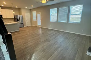 18528 Meadow Point Ln, Conroe, TX 77316 - Photo 7