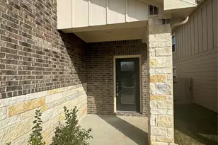 18528 Meadow Point Ln, Conroe, TX 77316 - Photo 3