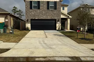 18528 Meadow Point Ln, Conroe, TX 77316 - Photo 1