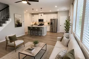 18528 Meadow Point Ln, Conroe, TX 77316 - Photo 9