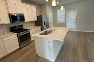 18528 Meadow Point Ln, Conroe, TX 77316 - Photo 11