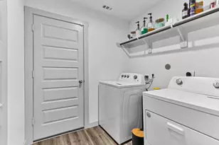 10002 Palm Royal Dr, Baytown, TX 77521 - Photo 21