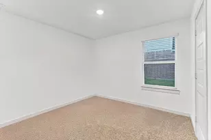 10002 Palm Royal Dr, Baytown, TX 77521 - Photo 21