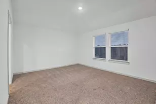 10002 Palm Royal Dr, Baytown, TX 77521 - Photo 9