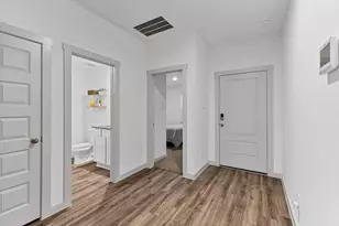 10002 Palm Royal Dr, Baytown, TX 77521 - Photo 5