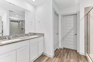 10002 Palm Royal Dr, Baytown, TX 77521 - Photo 11