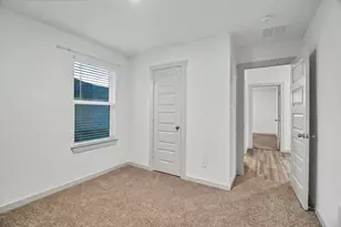 10002 Palm Royal Dr, Baytown, TX 77521 - Photo 17