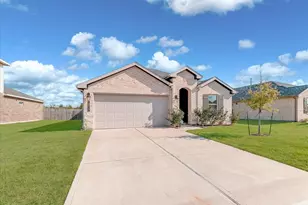 10002 Palm Royal Dr, Baytown, TX 77521 - Photo 1