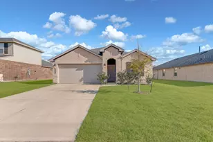 10002 Palm Royal Dr, Baytown, TX 77521 - Photo 1