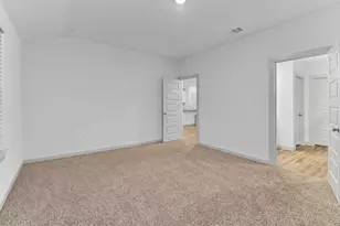 10002 Palm Royal Dr, Baytown, TX 77521 - Photo 13
