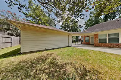 2922 Maple Bend Drive, Houston, TX 77345 - Photo 19