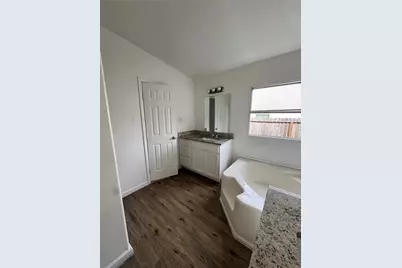 12011 Greensbrook Forest Drive, Houston, TX 77044 - Photo 9