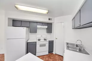 7200 W T C Jester Blvd, Houston, TX 77088 - Photo 11