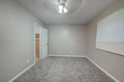 6331 Oaknut Drive, Houston, TX 77088 - Photo 13