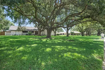 618 Melody Lane, Eagle Lake, TX 77434 - Photo 3