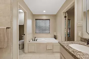 6204 London Cir, Bryan, TX 77802 - Photo 11