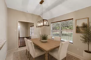 6204 London Cir, Bryan, TX 77802 - Photo 9