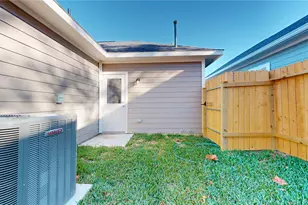 11809 E Gate Dr, Willis, TX 77318 - Photo 35