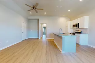 11809 E Gate Dr, Willis, TX 77318 - Photo 5