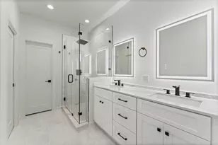 4744 Martin Hill St, Houston, TX 77018 - Photo 31