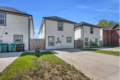 8124 Sterlingshire Street #A, Houston, TX 77078 - Photo 3