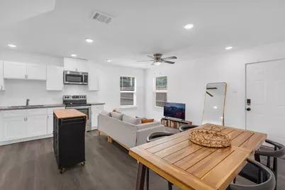 8124 Sterlingshire Street #A, Houston, TX 77078 - Photo 15