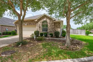 1201 N Riviera Cir, Pearland, TX 77581 - Photo 1