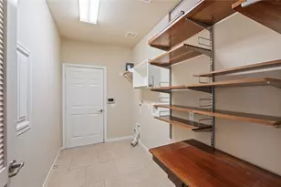1201 N Riviera Cir, Pearland, TX 77581 - Photo 17
