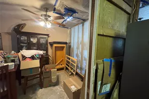15718 Seavale Rd, Houston, TX 77062 - Photo 3