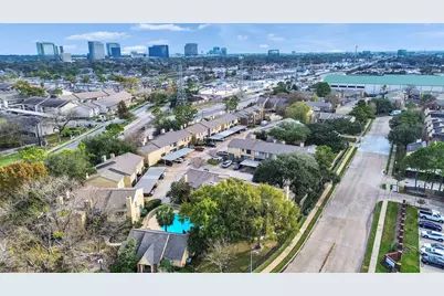 1515 Sandy Springs Road #201, Houston, TX 77042 - Photo 15