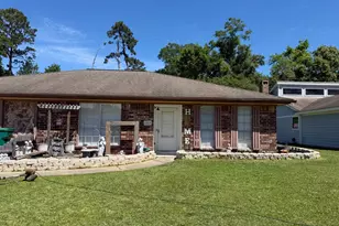 2000 Silver Oaks Dr, Orange, TX 77632 - Photo 1
