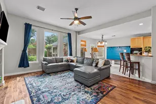 4517 Canyon Crest Dr, League City, TX 77573 - Photo 5