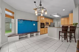 4517 Canyon Crest Dr, League City, TX 77573 - Photo 7