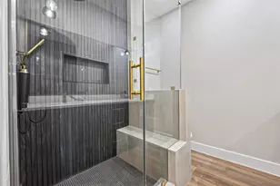 415 Neyland St, Houston, TX 77022 - Photo 39