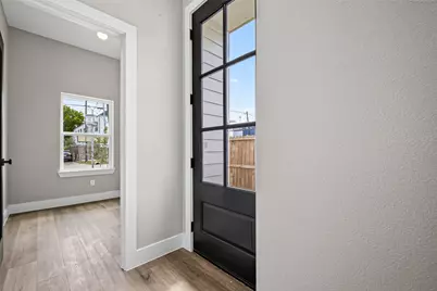 415 Neyland Street, Houston, TX 77022 - Photo 5