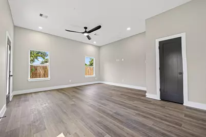 415 Neyland Street, Houston, TX 77022 - Photo 13