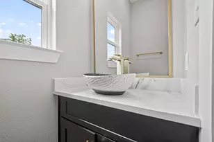 415 Neyland St, Houston, TX 77022 - Photo 21